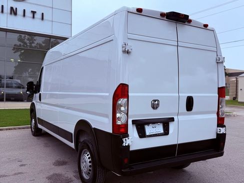 Used 2025 RAM ProMaster 2500 w/ Convenience Group FWD image 6