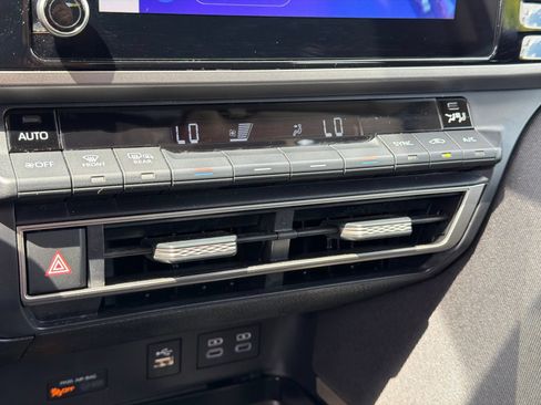 Used 2025 Toyota Camry LE FWD image 23