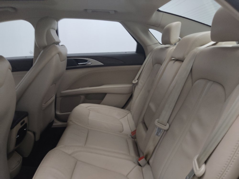 Used 2017 Lincoln MKZ Reserve w/ Climate Package FWD image 18