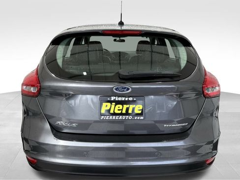Used 2017 Ford Focus Titanium image 3