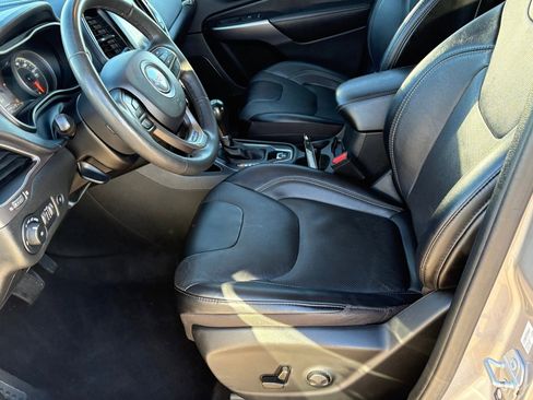 Used 2022 Jeep Cherokee Latitude Lux image 27