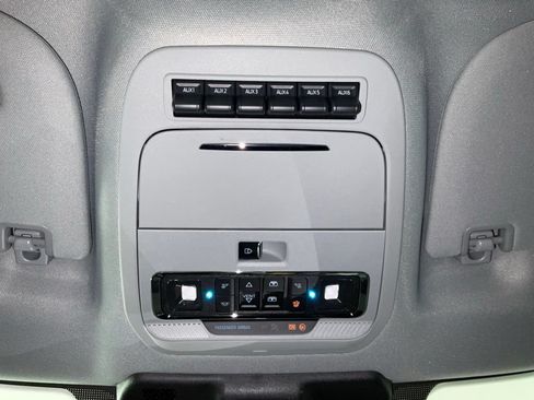 New 2027 Ford F250 Lariat w/ Black Appearance Package AWD/4WD image 22