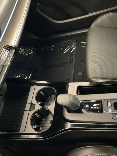 Used 2025 Toyota Prius XLE FWD image 16