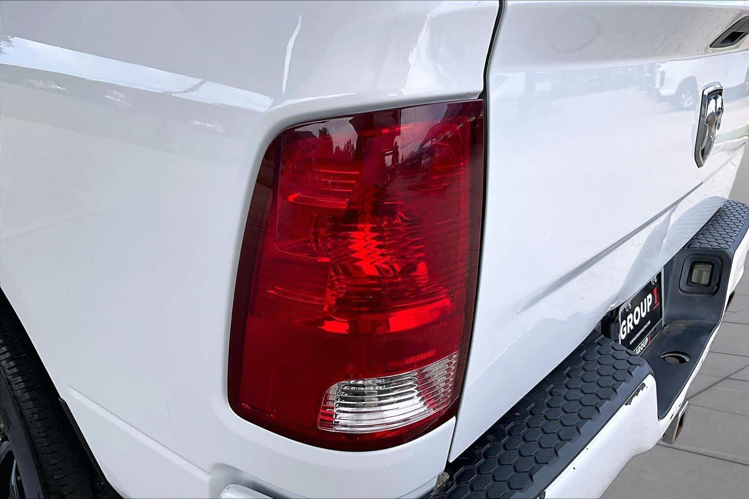 Used 2016 RAM 1500 Express RWD image 26