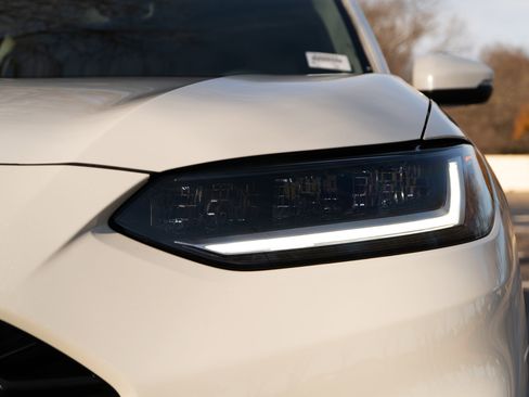 Certified 2026 Honda HR-V LX image 11