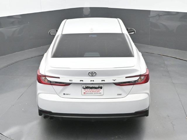 Used 2026 Toyota Camry SE FWD image 15