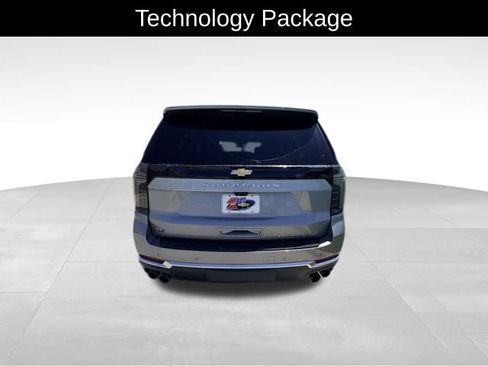 Certified 2026 Chevrolet Suburban Premier AWD/4WD image 6