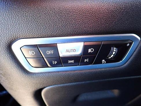 Used 2019 BMW X5 xDrive40i w/ Off-Road Package image 18