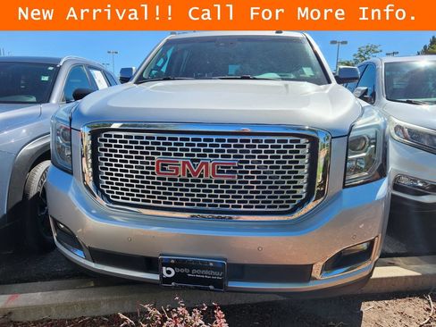 Used 2015 GMC Yukon XL Denali w/ Premium Package AWD/4WD image 3
