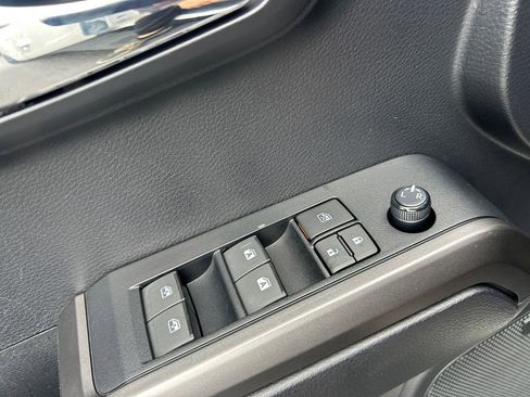 Used 2021 Toyota Tacoma TRD Off-Road w/ TRD Premium Off Road Package image 23