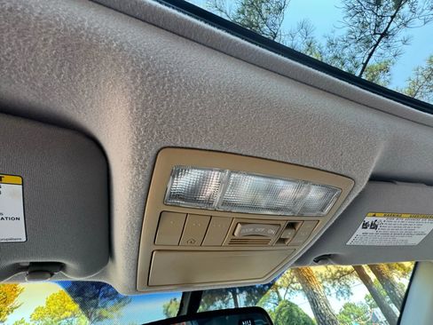 Used 2007 Toyota Camry XLE image 24