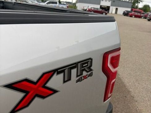 Used 2018 Ford F150 XLT w/ Equipment Group 302A Luxury AWD/4WD image 9