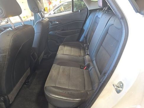 Used 2024 Chevrolet Trax LT w/ Driver Confidence Package FWD image 14