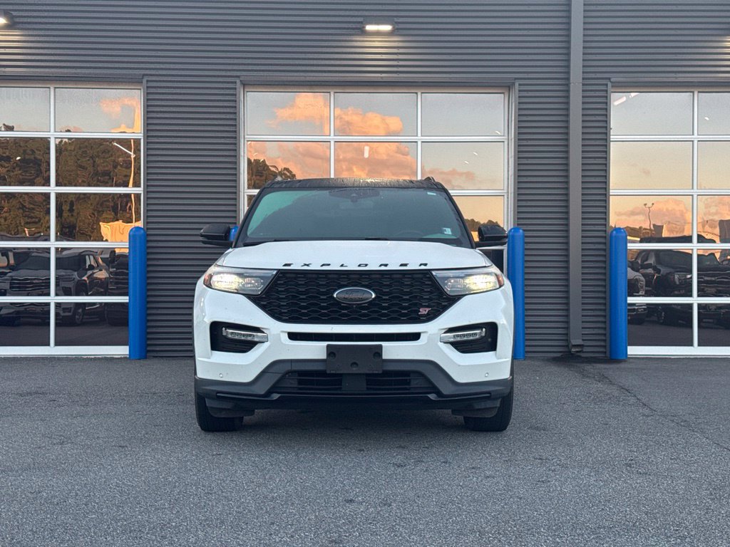 Used 2020 Ford Explorer ST AWD/4WD image 2