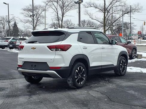 Certified 2023 Chevrolet TrailBlazer LT w/ Convenience Package image 2