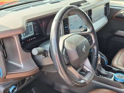 Used 2023 Ford Bronco Outer Banks AWD/4WD image 10
