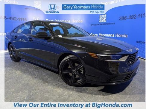 Certified 2025 Honda Accord Sport image 5