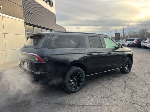 New 2026 Lincoln Navigator L Reserve w/ Jet Appearance Package image 7