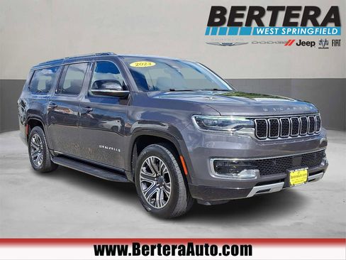 Used 2023 Jeep Wagoneer L Series II image 1