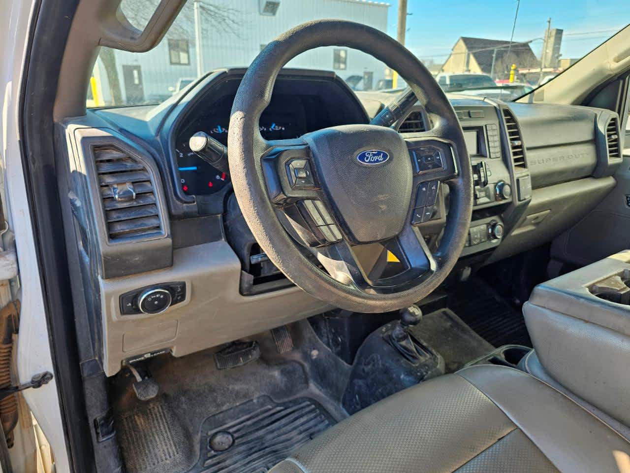 Used 2019 Ford F550 4x4 Regular Cab Super Duty image 13