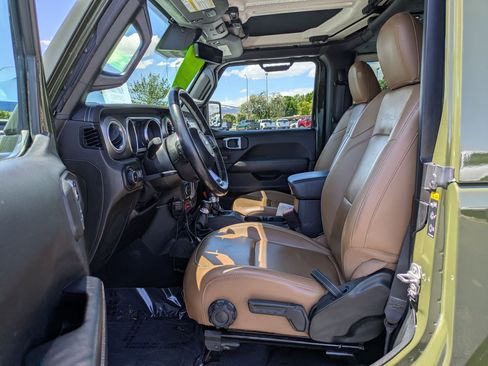 Used 2021 Jeep Wrangler Rubicon AWD/4WD image 15