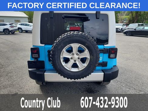 Used 2017 Jeep Wrangler Unlimited Sahara w/ Quick Order Package 24E Chief AWD/4WD image 7