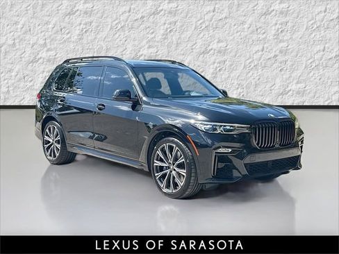 Used 2021 BMW X7 M50i w/ Executive Package AWD/4WD image 1