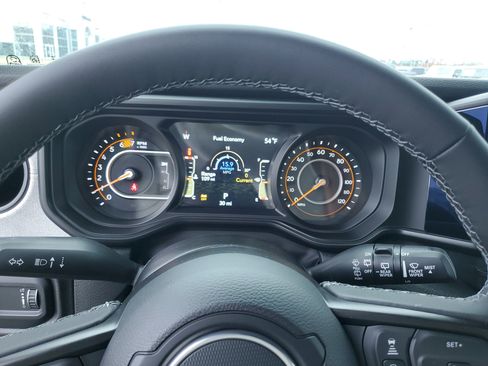 New 2025 Jeep Wrangler Sport S image 24