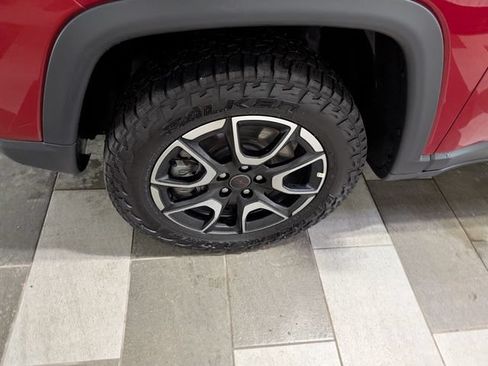 Used 2025 Jeep Compass Trailhawk AWD/4WD image 7