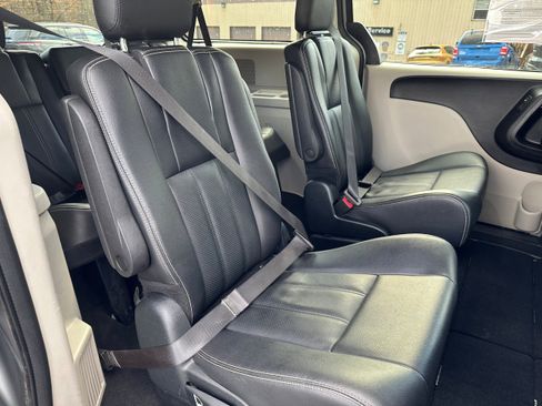 Used 2020 Dodge Grand Caravan Crew w/ Quick Order Package 29L image 14