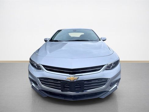 Used 2018 Chevrolet Malibu LT image 9