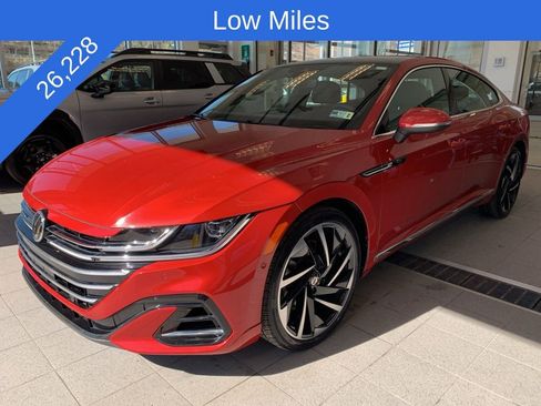 Used 2023 Volkswagen Arteon SEL Premium image 2