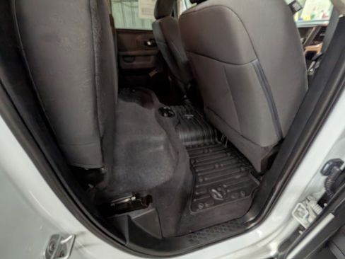 Used 2019 RAM 1500 Classic Warlock image 6