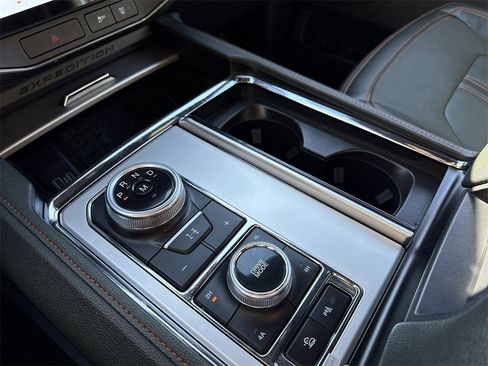 Used 2022 Ford Expedition Timberline image 32