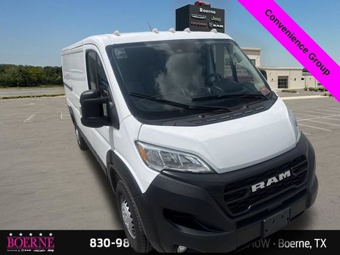 Used 2025 RAM ProMaster 2500 w/ Convenience Group FWD image 7