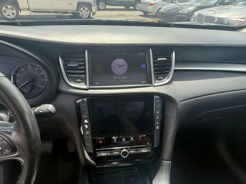 Used 2019 INFINITI QX50 Luxe FWD image 15