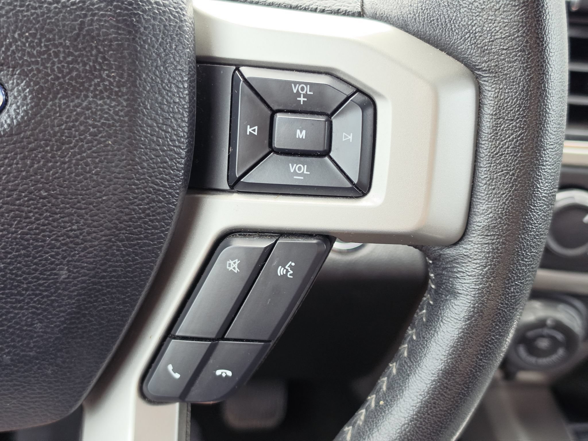 Used 2019 Ford F150 Lariat AWD/4WD image 21