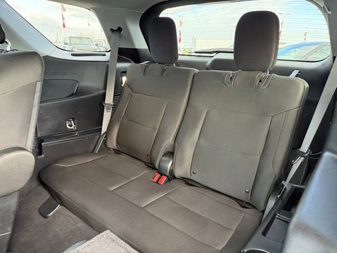 Certified 2023 Ford Explorer XLT image 10