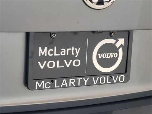 Used 2018 Volkswagen Tiguan S image 8