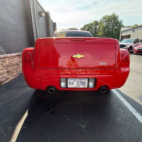 Used 2003 Chevrolet SSR w/ Preferred Equipment Group RWD image 8