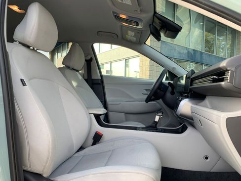 Used 2025 Hyundai Kona SEL image 36