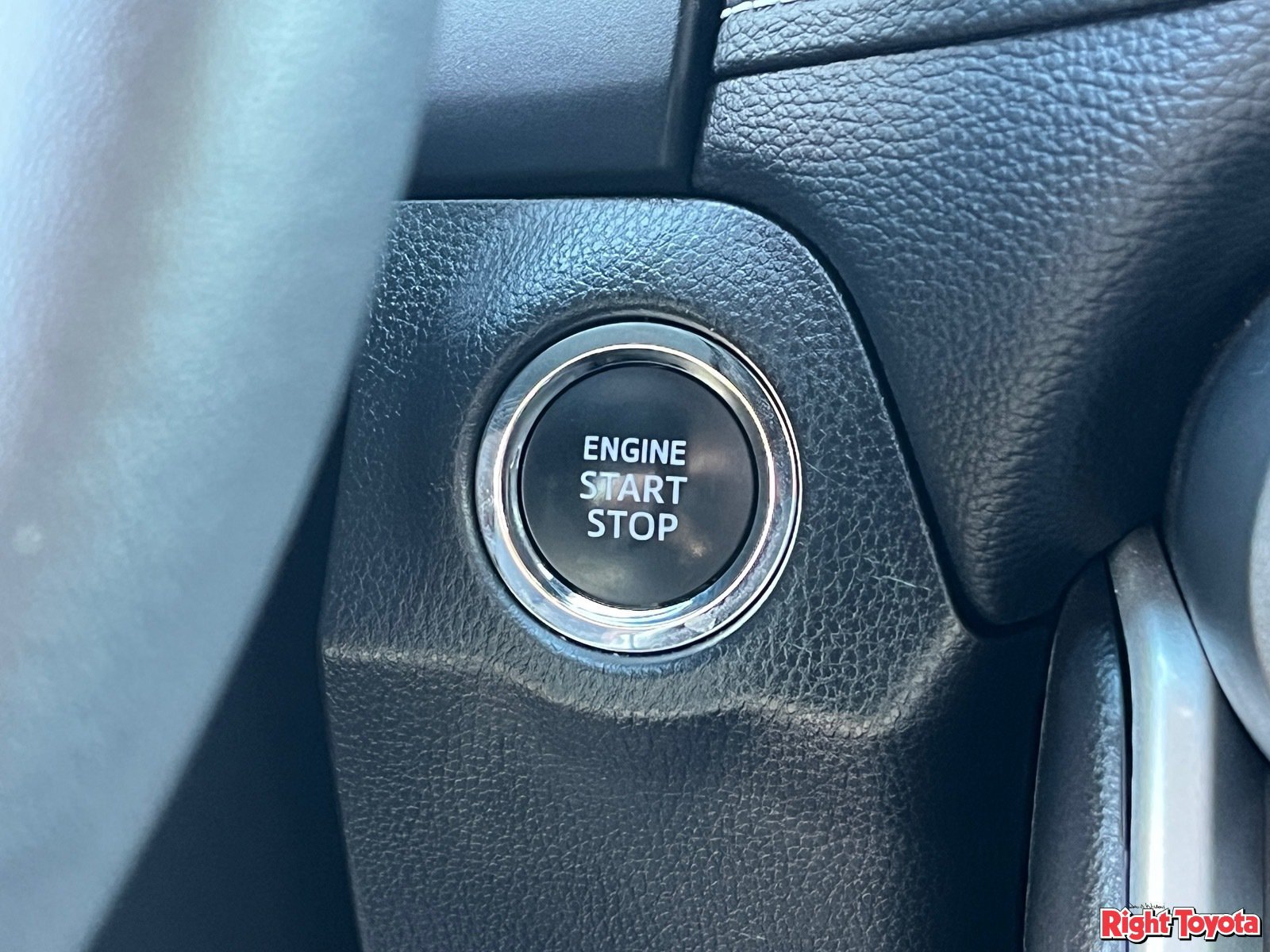 Certified 2025 Toyota RAV4 XLE Premium AWD/4WD image 26
