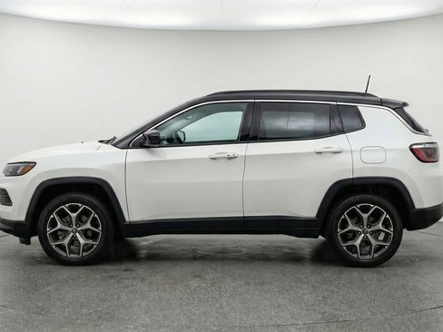 Used 2025 Jeep Compass Limited AWD/4WD image 4