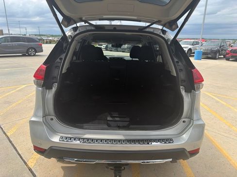 Used 2019 Nissan Rogue SV AWD/4WD image 21