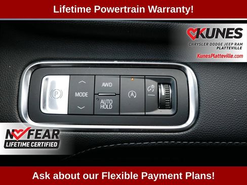 Used 2025 Buick Enclave Sport Touring AWD/4WD image 29