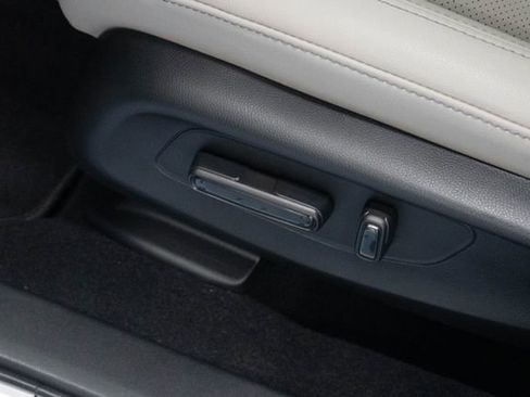 Used 2026 Honda HR-V EX-L image 15