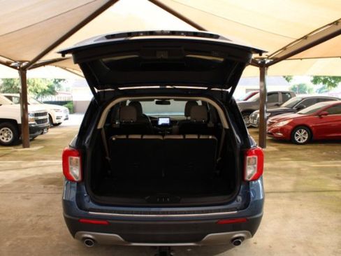 Used 2020 Ford Explorer Limited image 9