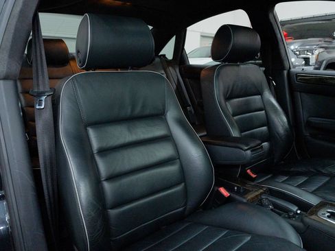 Used 2003 Audi RS 6 AWD/4WD image 38