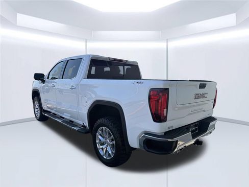 Used 2022 GMC Sierra 1500 SLT w/ SLT Premium Plus Package AWD/4WD image 5