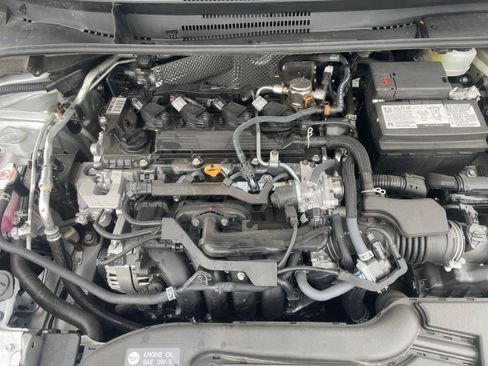 Used 2025 Toyota Corolla LE image 32